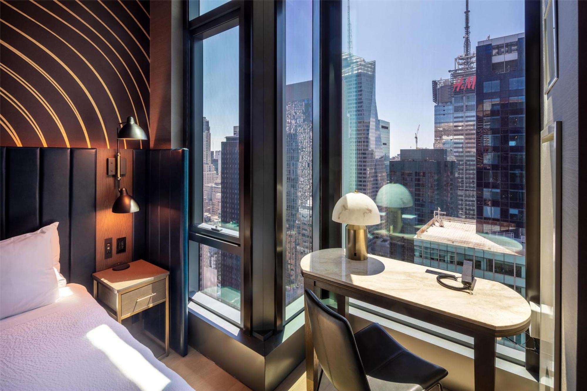Tempo By Hilton Times Square Hotel