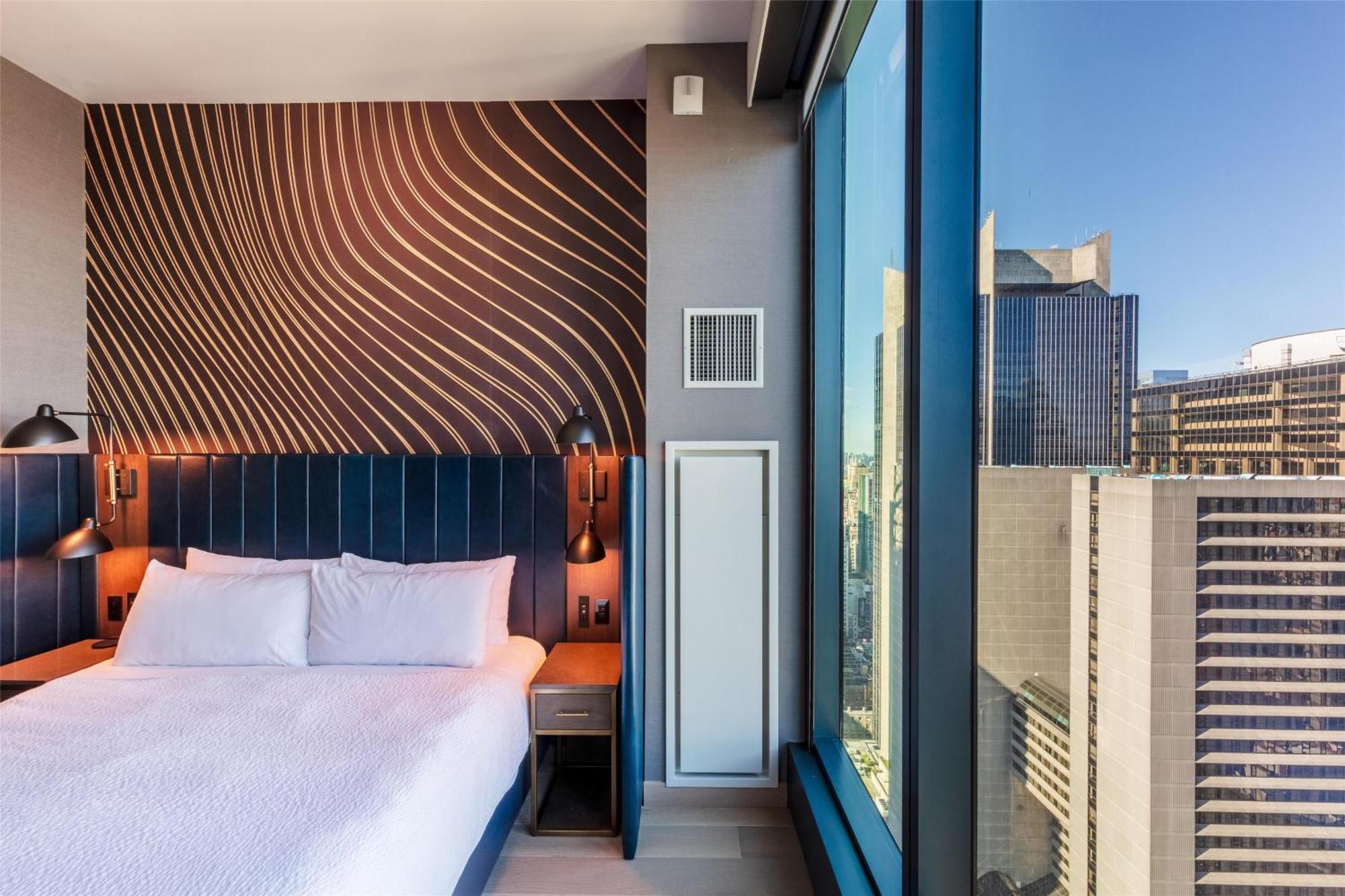 Tempo By Hilton Times Square Hotel 4*