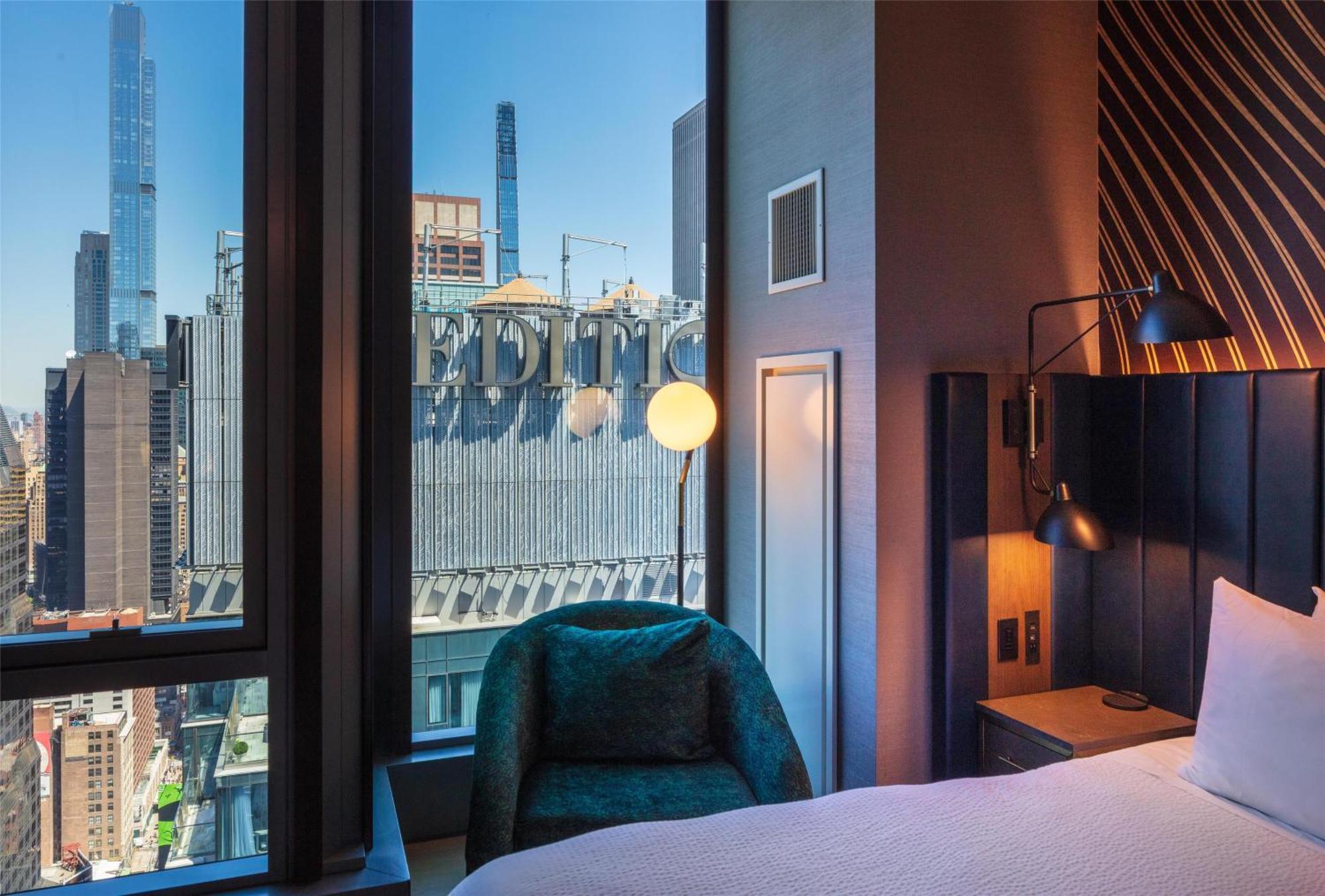 Hotel Tempo By Hilton Times Square 4*
